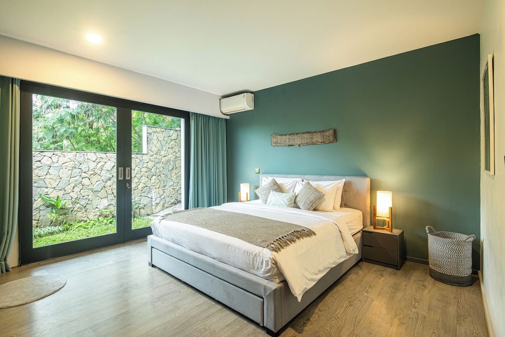 Stunning 6BR Villa 5 Mins to Bingin