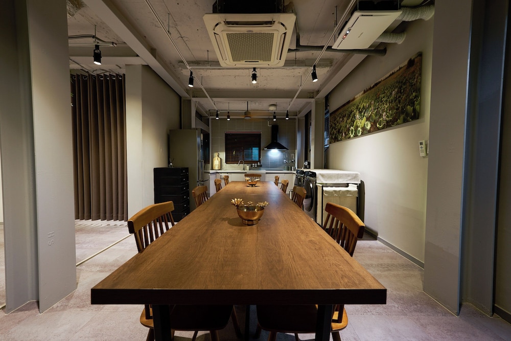 L9 Tailor Serviced Home near Hongik Univ