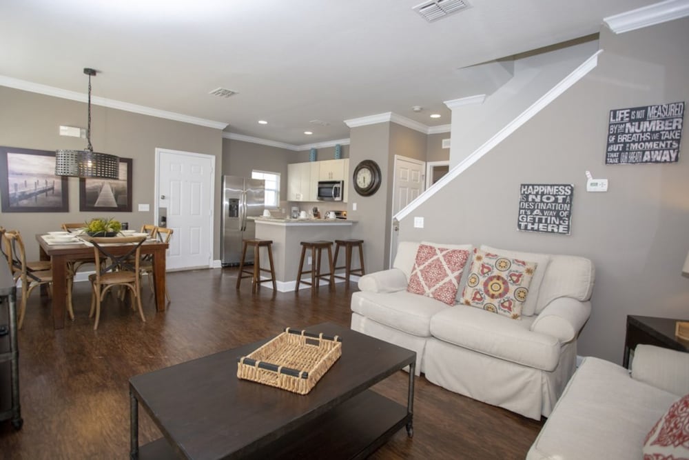 Lucaya Village 2956 - Image 5