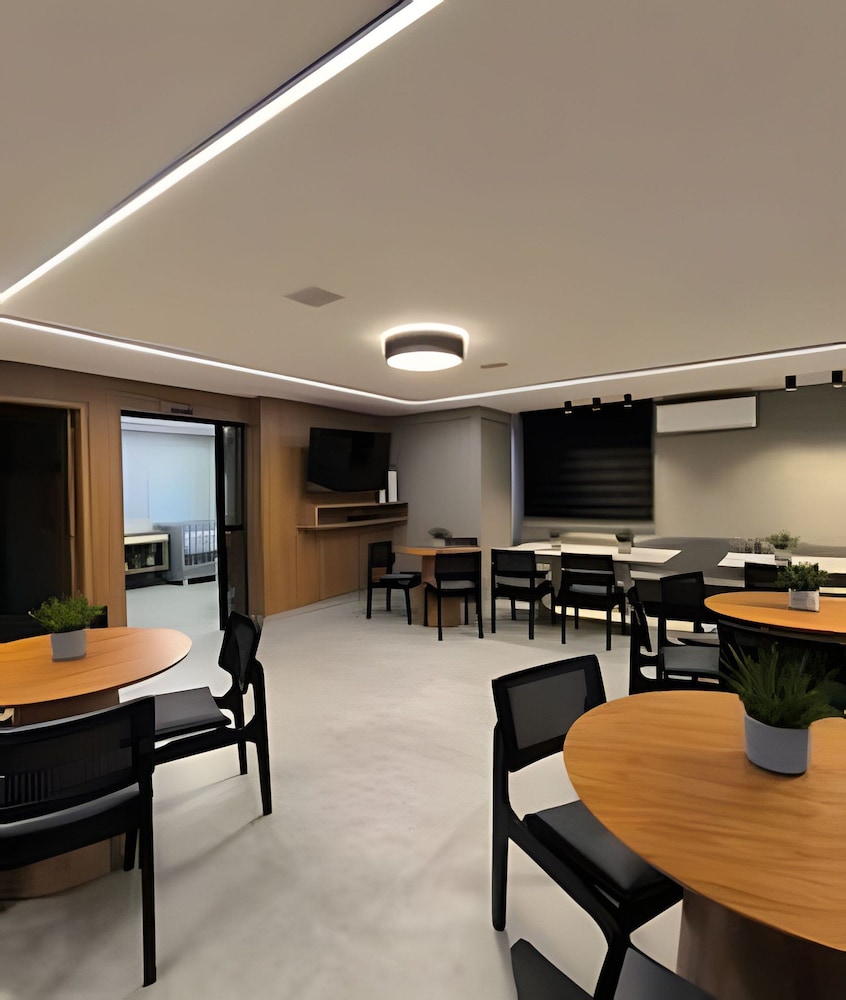 Studio Design 3 - Lions