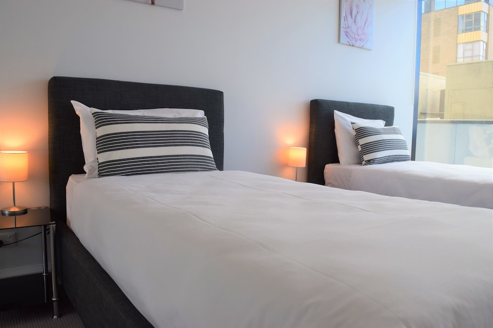Executive Stay on Little Collins view 5