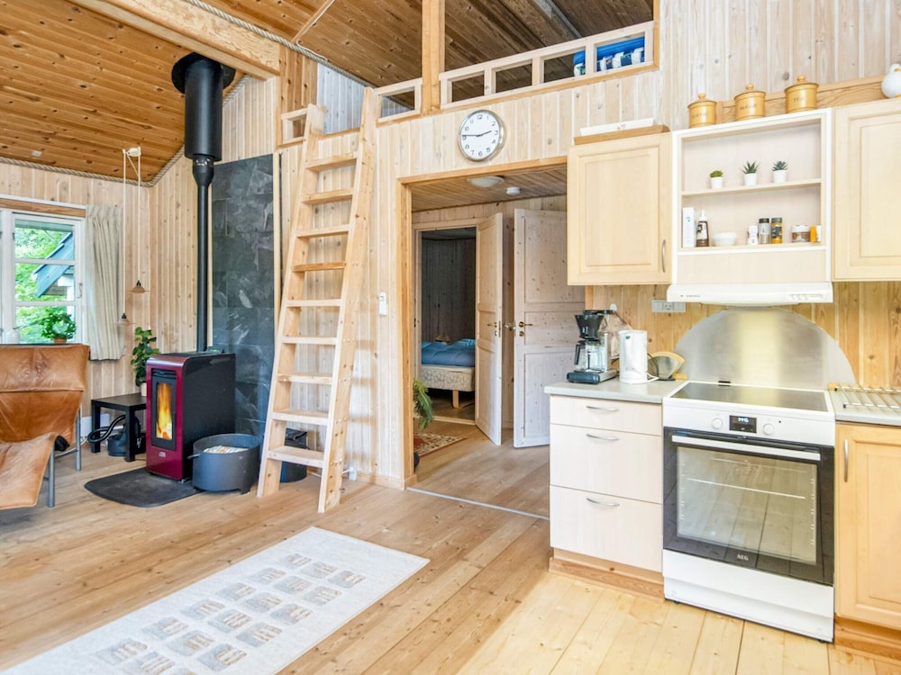 6 Person Holiday Home in Glesborg-by Traum view 5