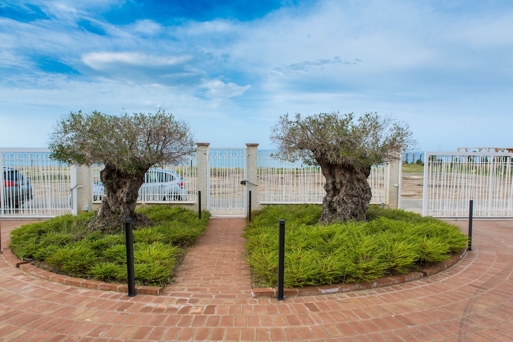 Galìa Luxury Resort view 2