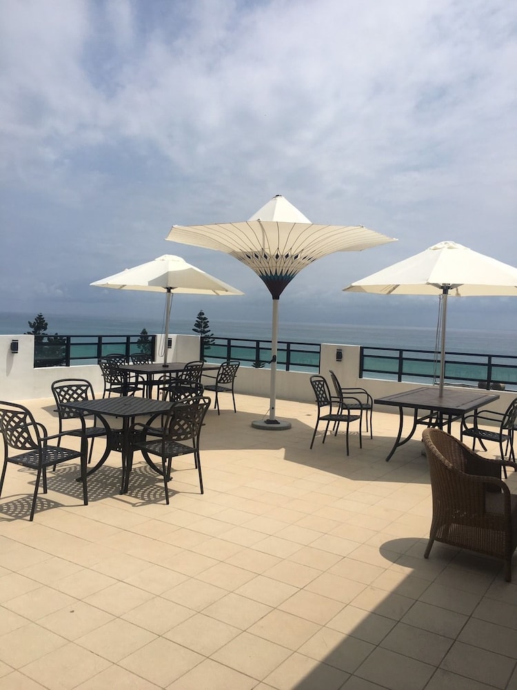 Hola sea view B&B