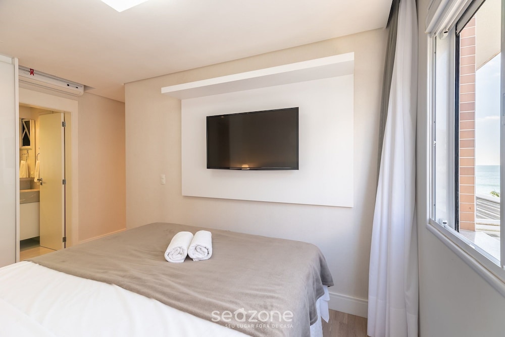 VDT - Apartments 180m From Bombas Beach