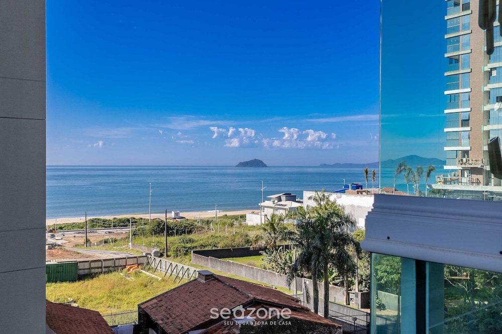 SHC - Condominium With Pool 50m From the Beach in Picarras