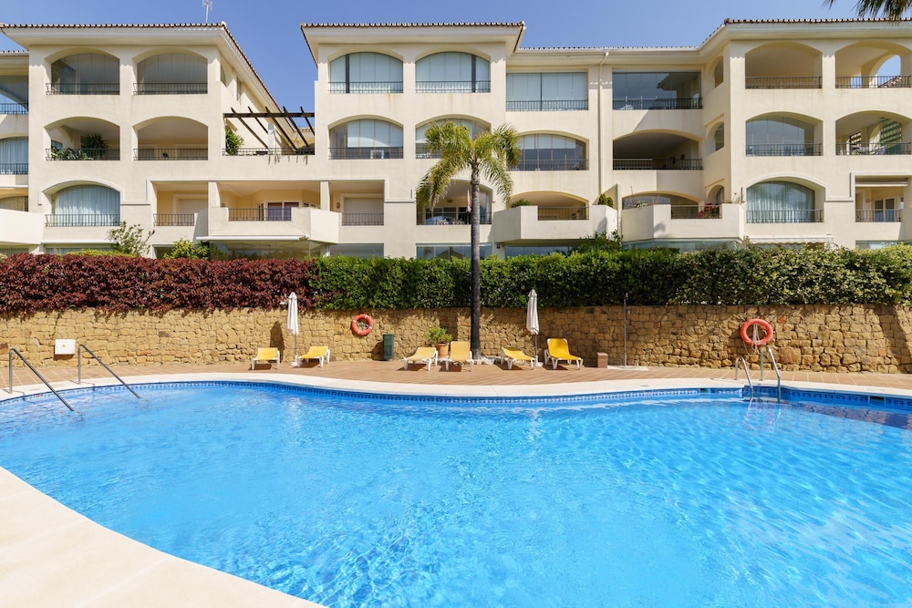 Hacienda Playa Beach And Pool en Marbella