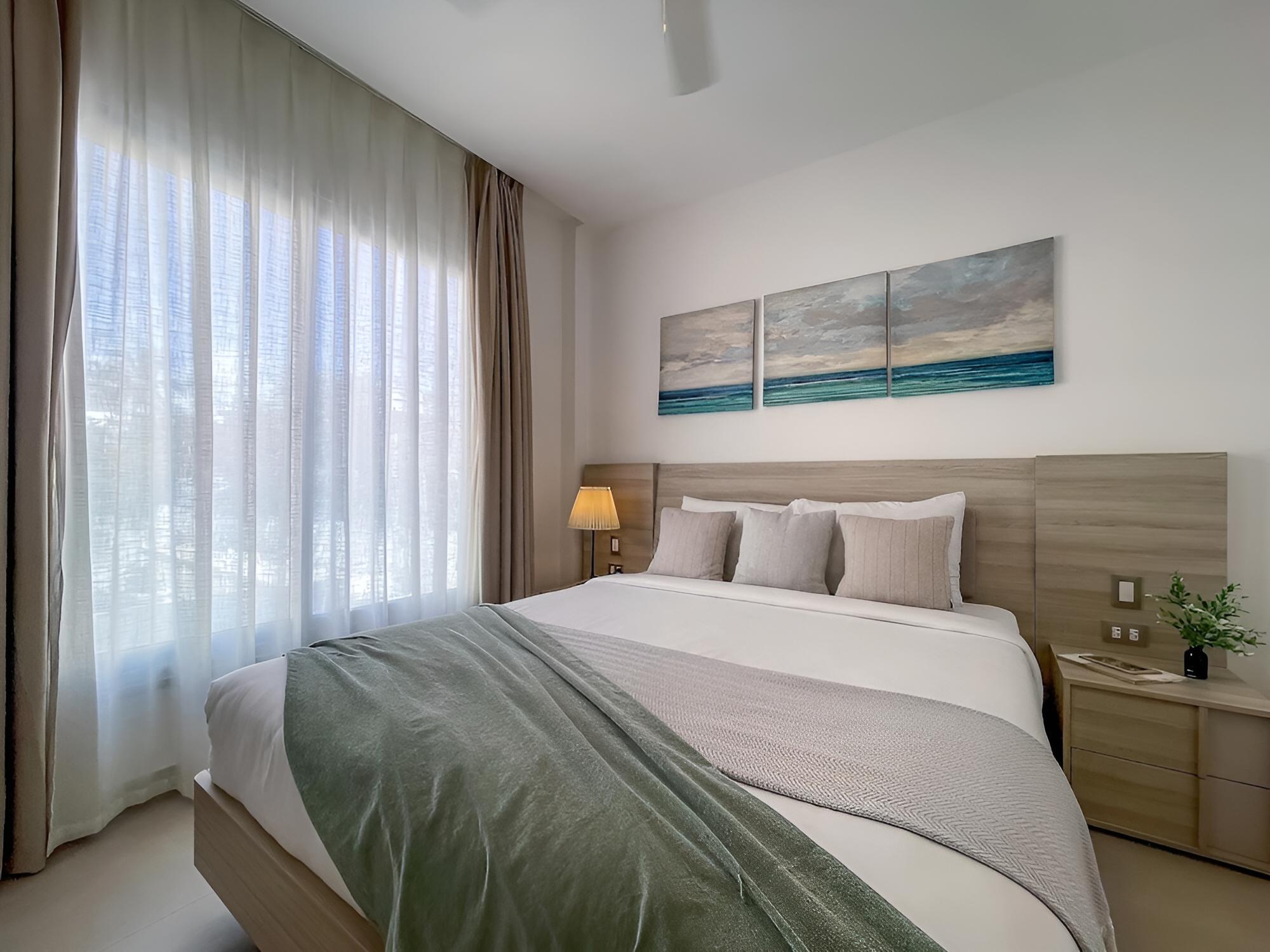 Beautiful Condo Just Steps Away From the Beach view 3