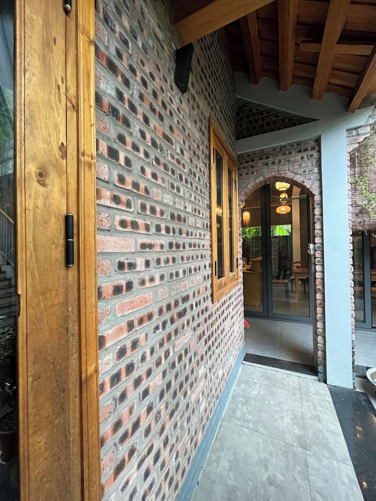 Duong Lam Village
