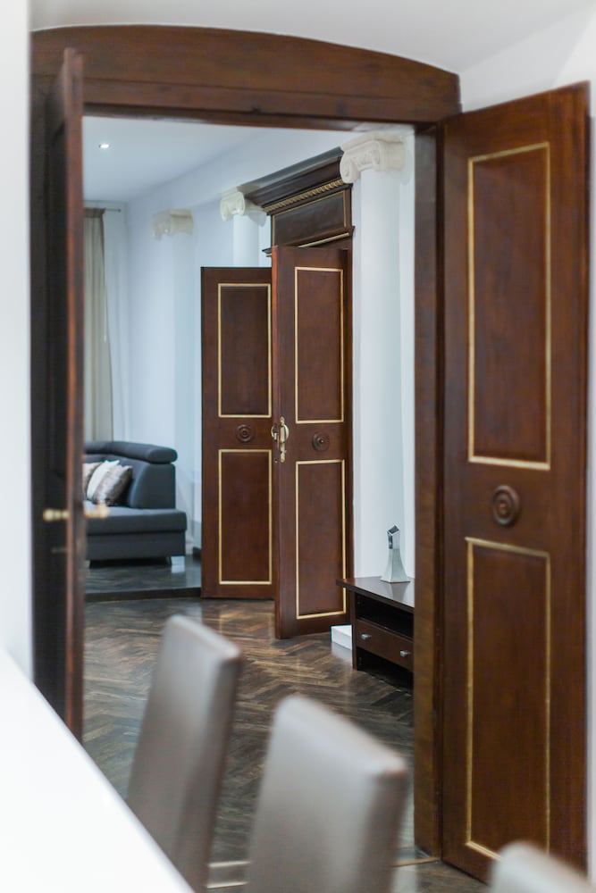 All In Apartments