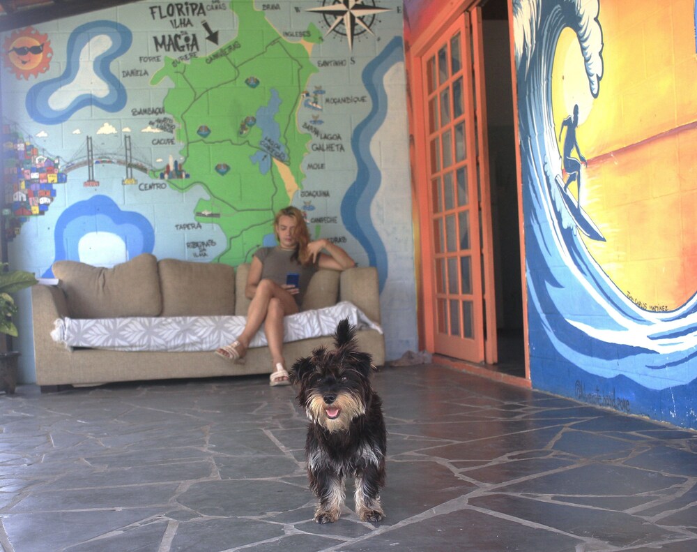 Off Ocean Hostel