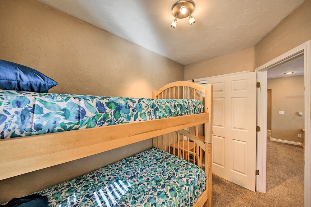 Sandpoint Vacations - Family-friendly Sagle Vacation Rental w/ Deck - Property Image 4