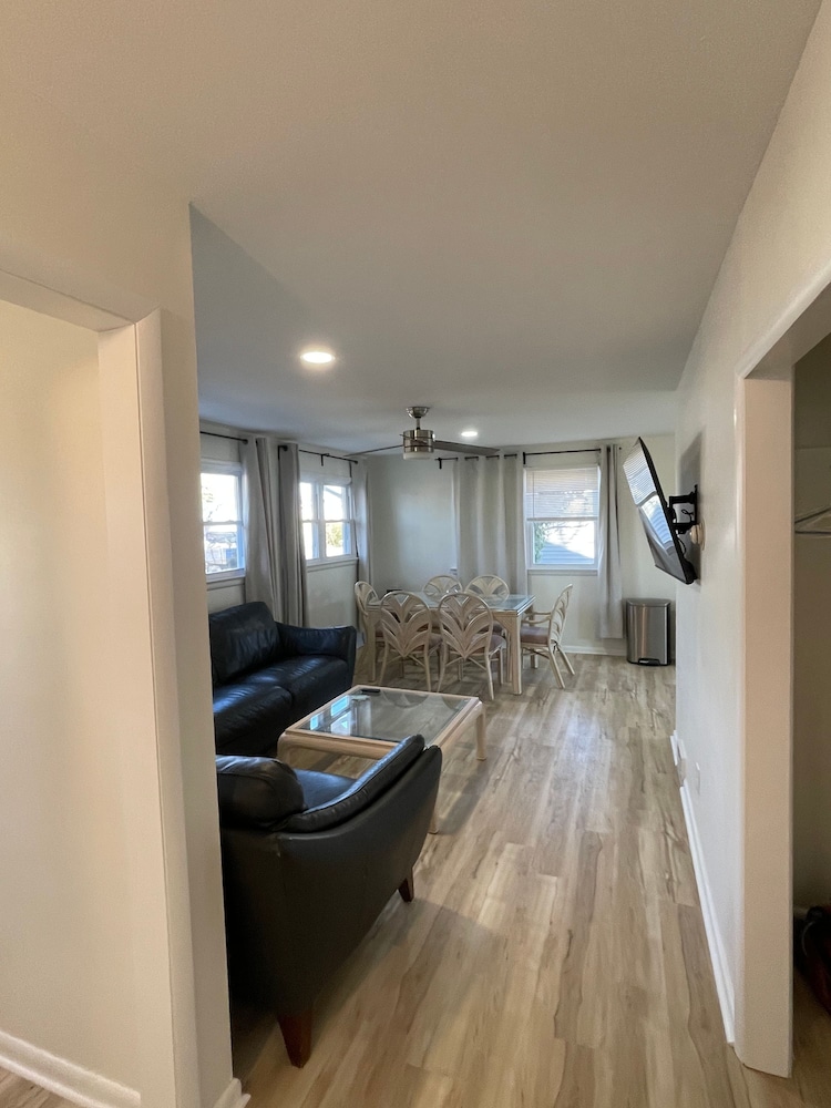 10 Braddock Somers Point