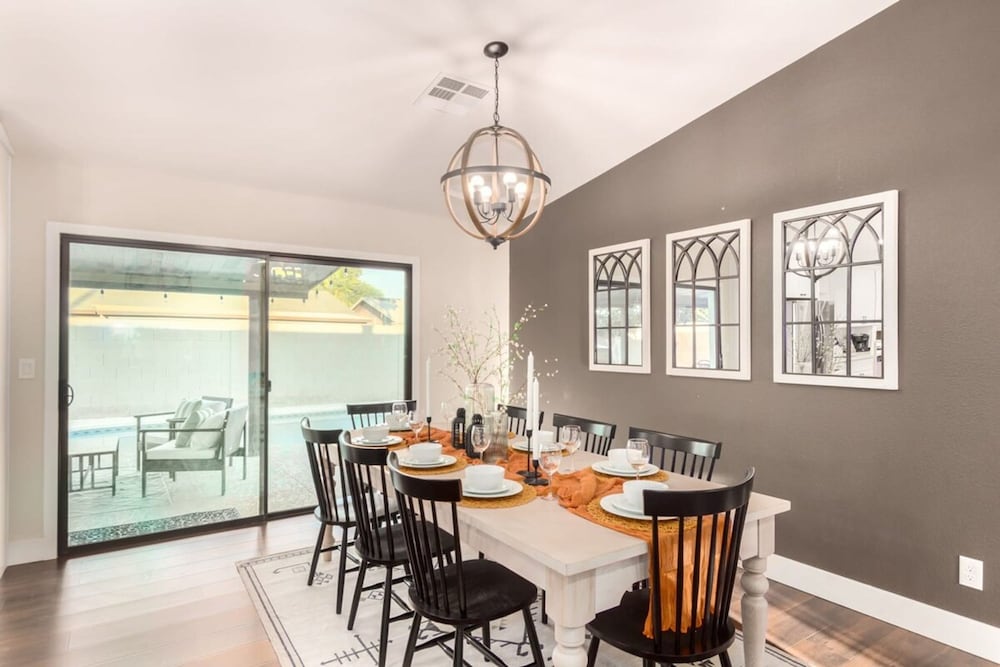 Broadway Palms Private Pool Chef Kitchen Office