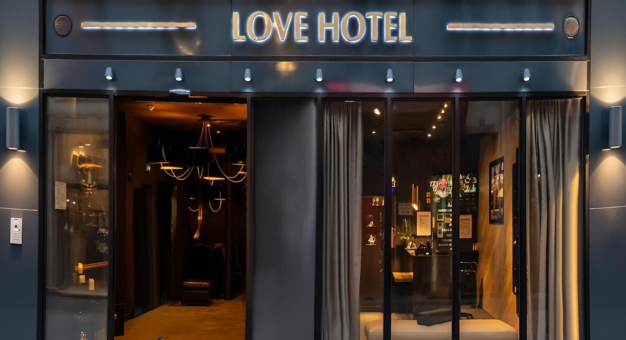 Love Hôtel - Adults Only