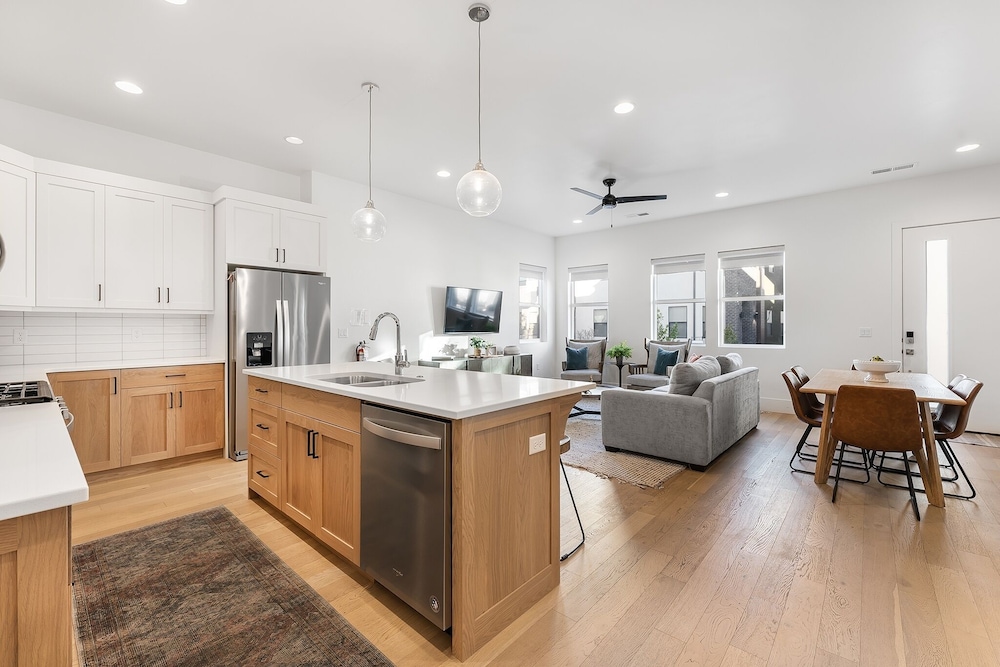 Villa #25 At Bloomington Country Club - Villa Vibes 4 Bedroom Townhouse