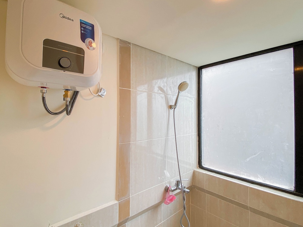 Cozy And Best Choice 2Br Apartment At Meikarta