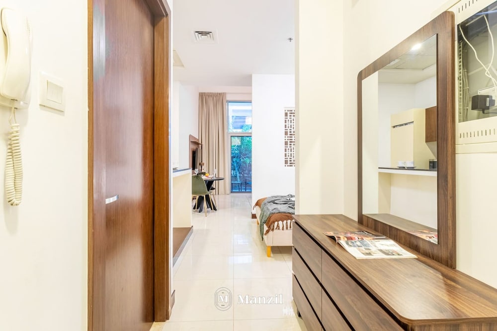 Manzil- Chic Studio in JVC With Premium Amenities