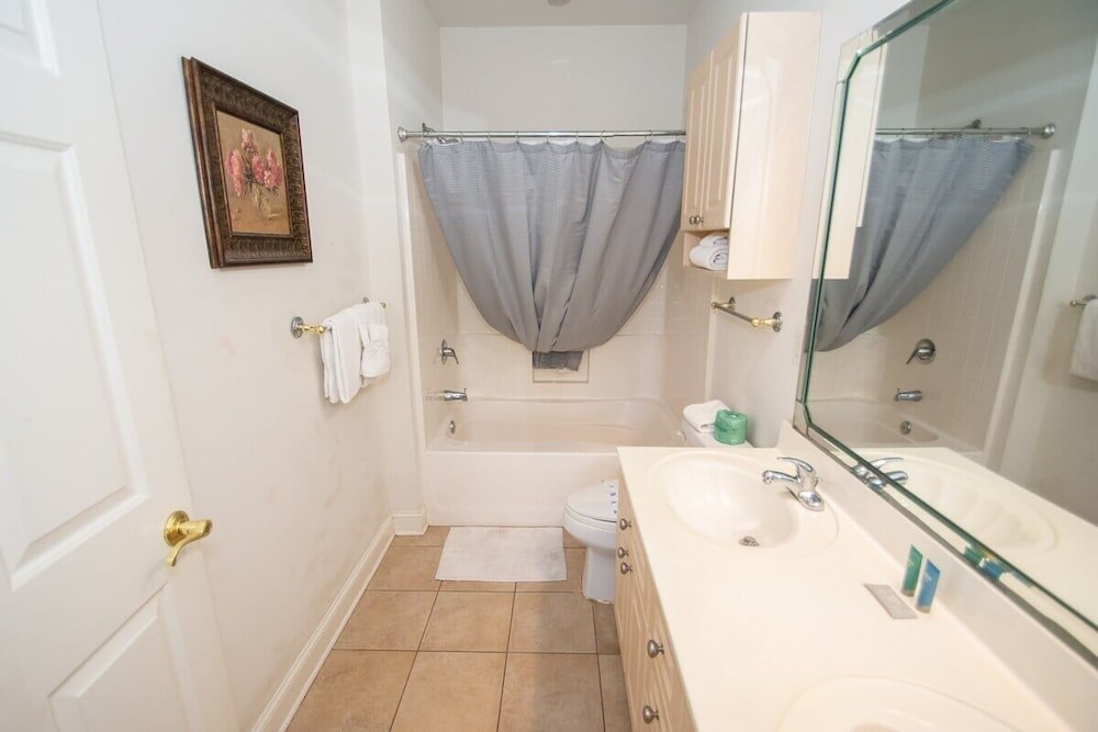 Magnolia Pointe Luster Leaf 4879-103 2 Bedroom Condo