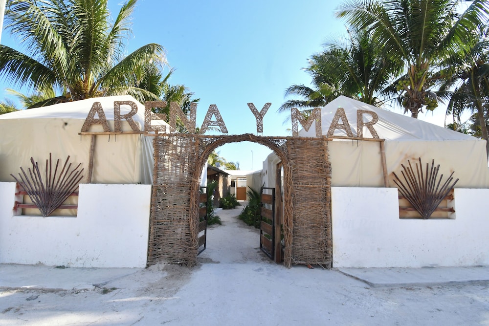 Arena y Mar Seaside Glamping Adults Only
