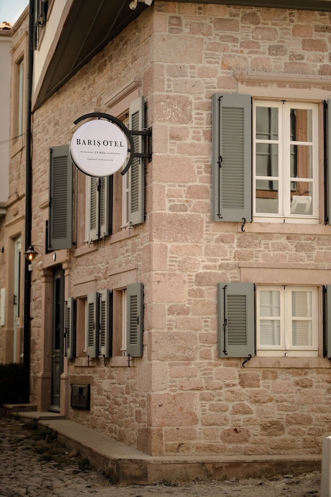 Ali Baris Pansiyon Cunda - Image 29