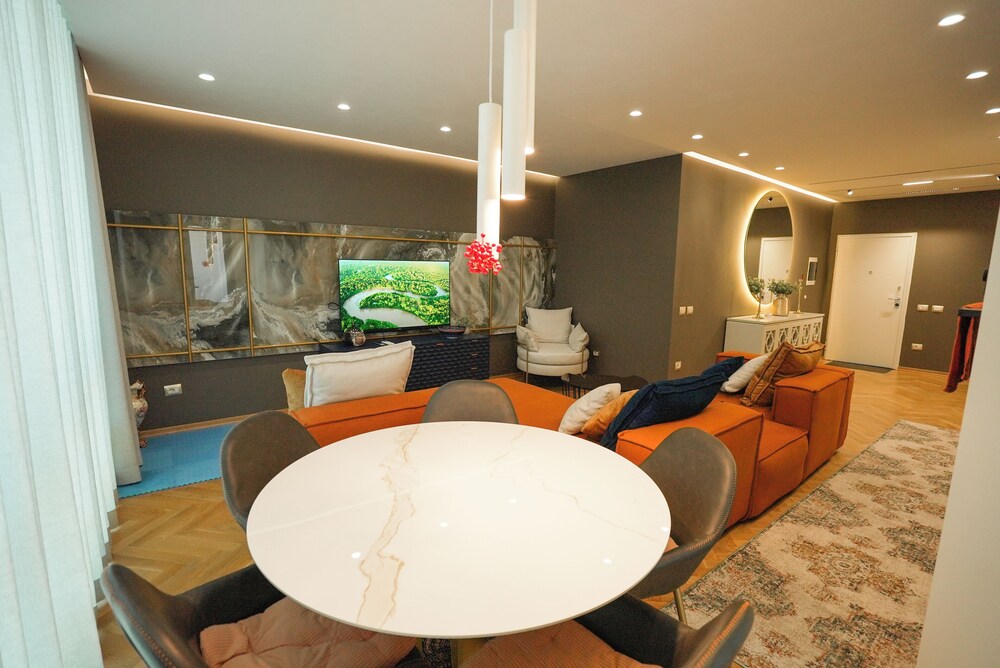Grandstay Apartments 114