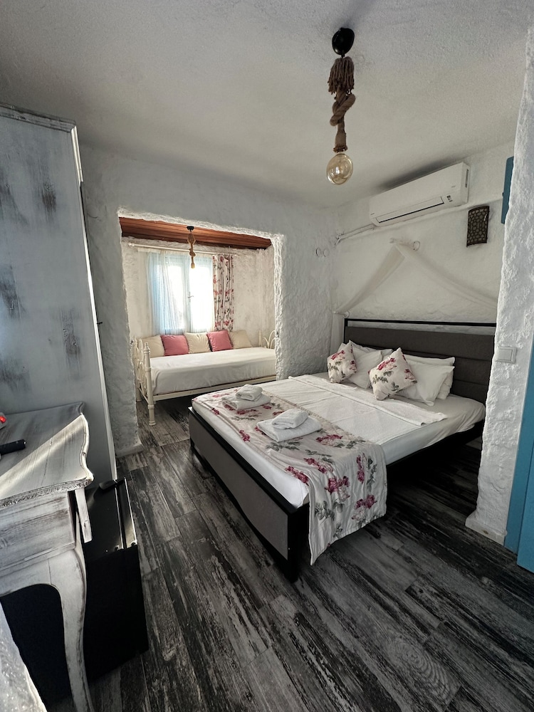 Ala Konak - Image 44