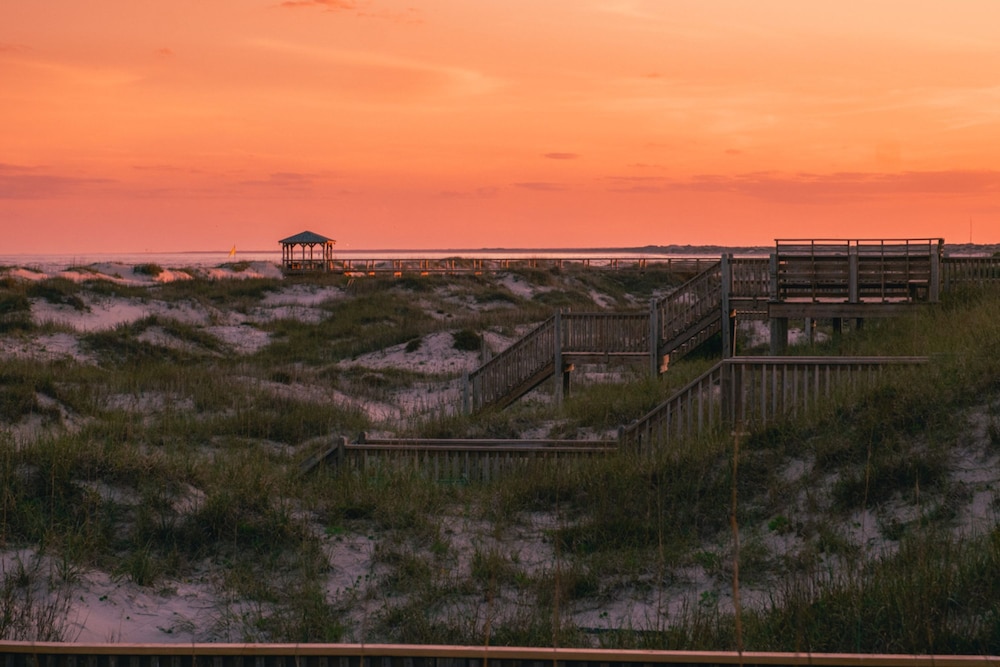Isle of Dreams in Emerald Isle