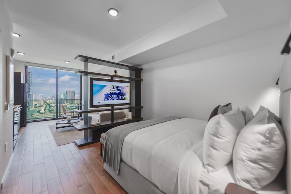 Exclusive Oasis Charming Studio Apt