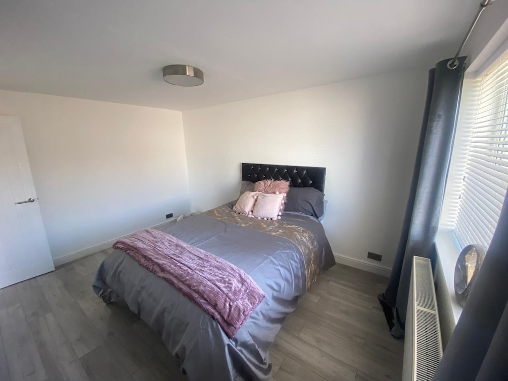 Cozy Coastal Bungalow in Prestatyn view 4