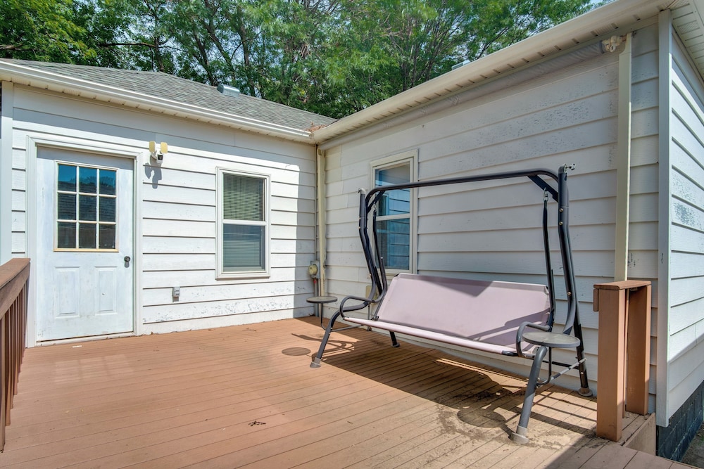 Deck & Spacious Yard: Family Home in Rock Rapids!