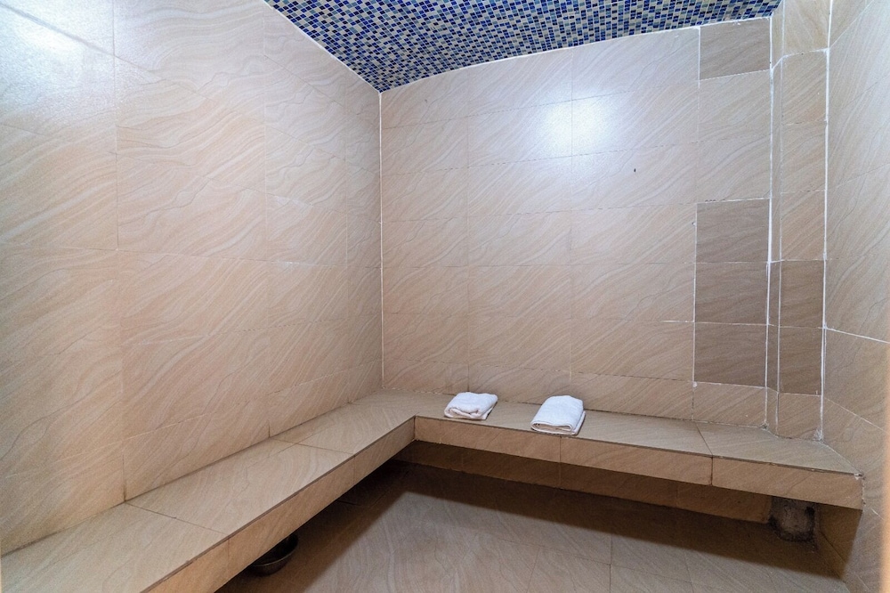 Luxurious Nairobi Apartment With Shared Pool and Modern Amenities