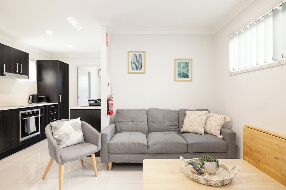 Smart Suites Self Check-in Apartments - 31 Freney
