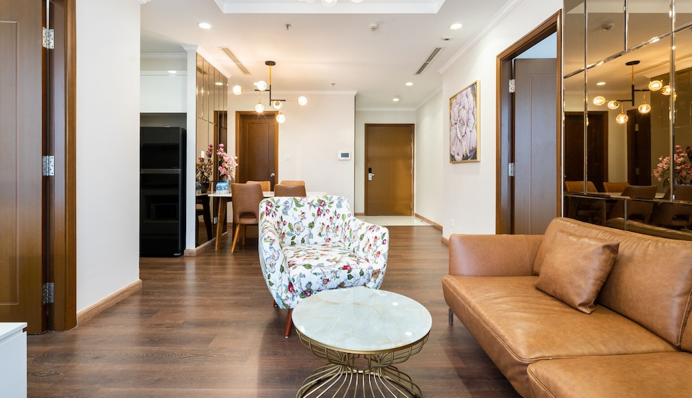 Landmark Apartment in Vinhomes Central Park