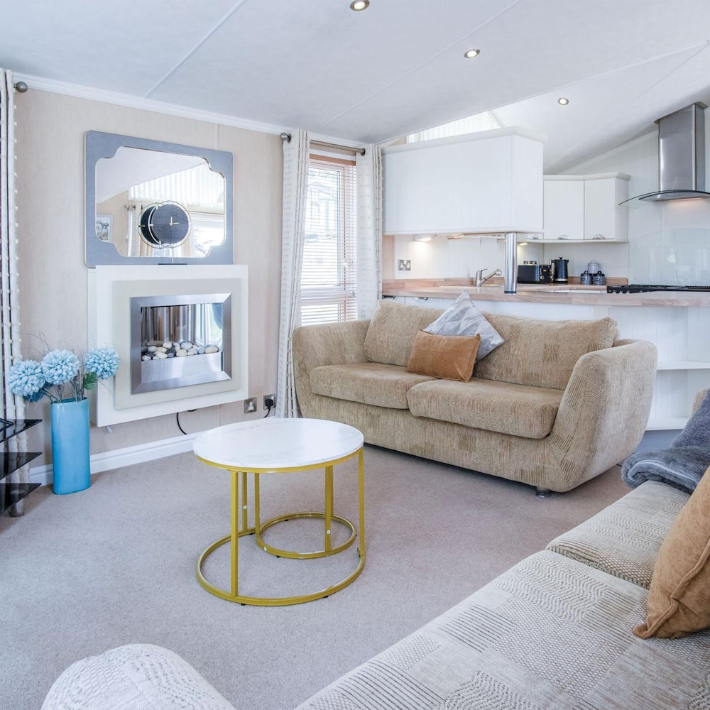 5 Manor Lodge - 2 Bedroom Lodge - Pendine