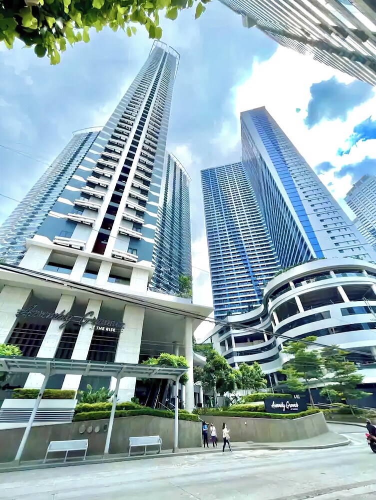 Luxurious White & Gold Haven in Makati
