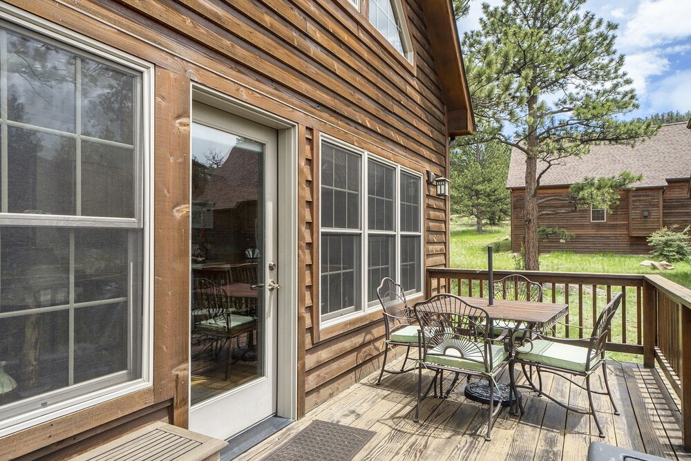 Cozy Solitude Cabins - Estes Park CO