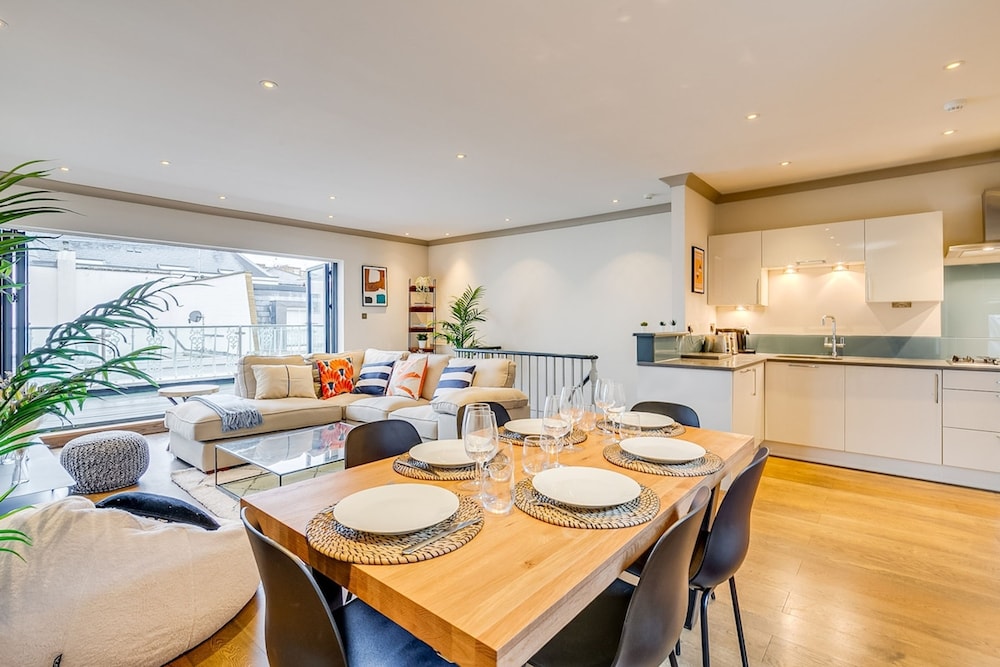 Charming Spacious 5 Bed Mews House - Kensington