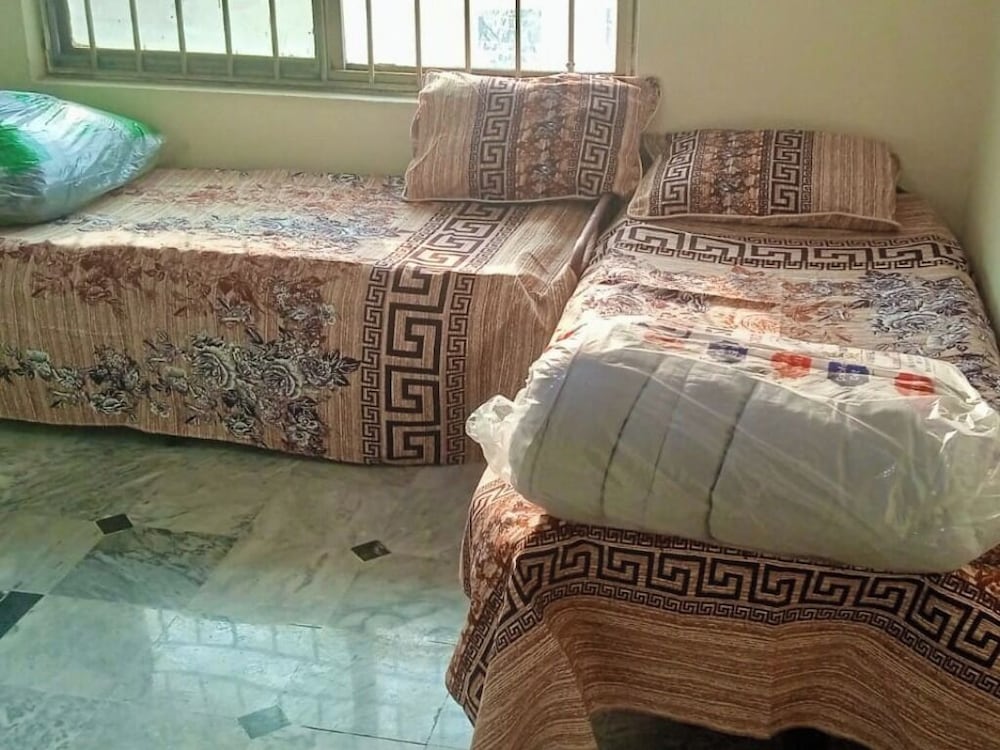 Room-charming B&B in Rawalpindi