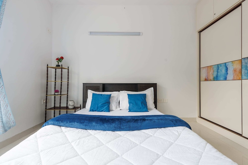 Luxury 4BHK in E-City with 40 Amenities
