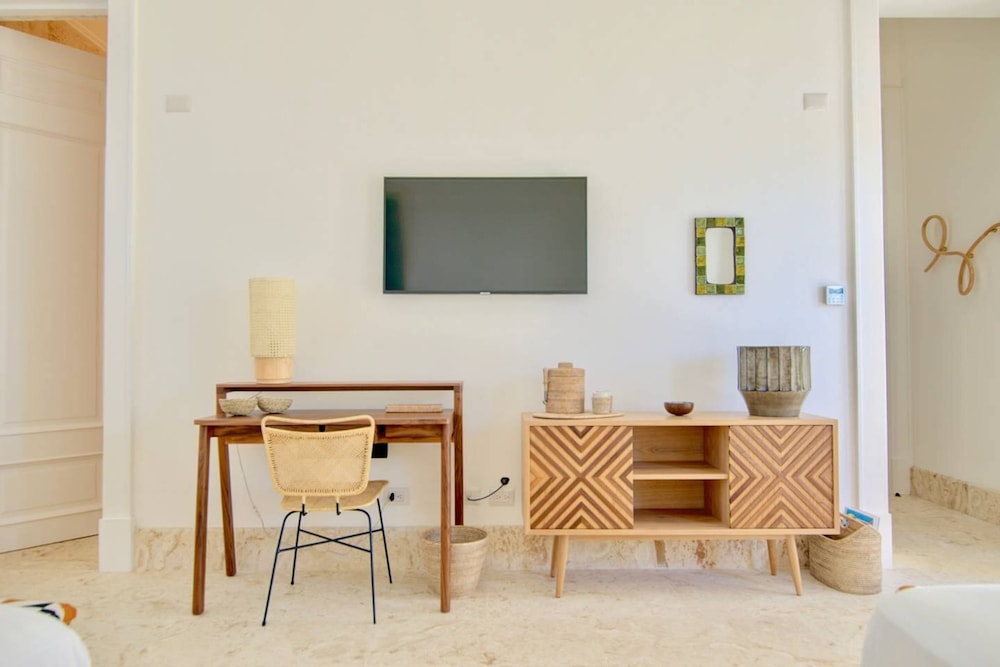 Villa Alta Gracia w Private Pool Designer Decor