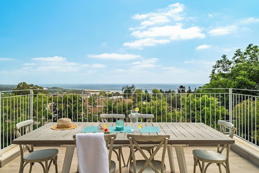 Rosh HaNikra Garden Villa by Sea N' Rent