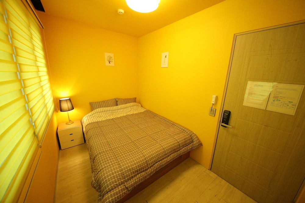 Stitches House - Hostel view 3