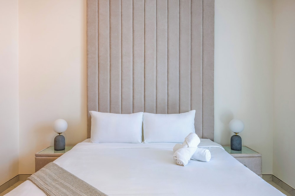 Charming 1BR Apt - Near Downtown Dubai