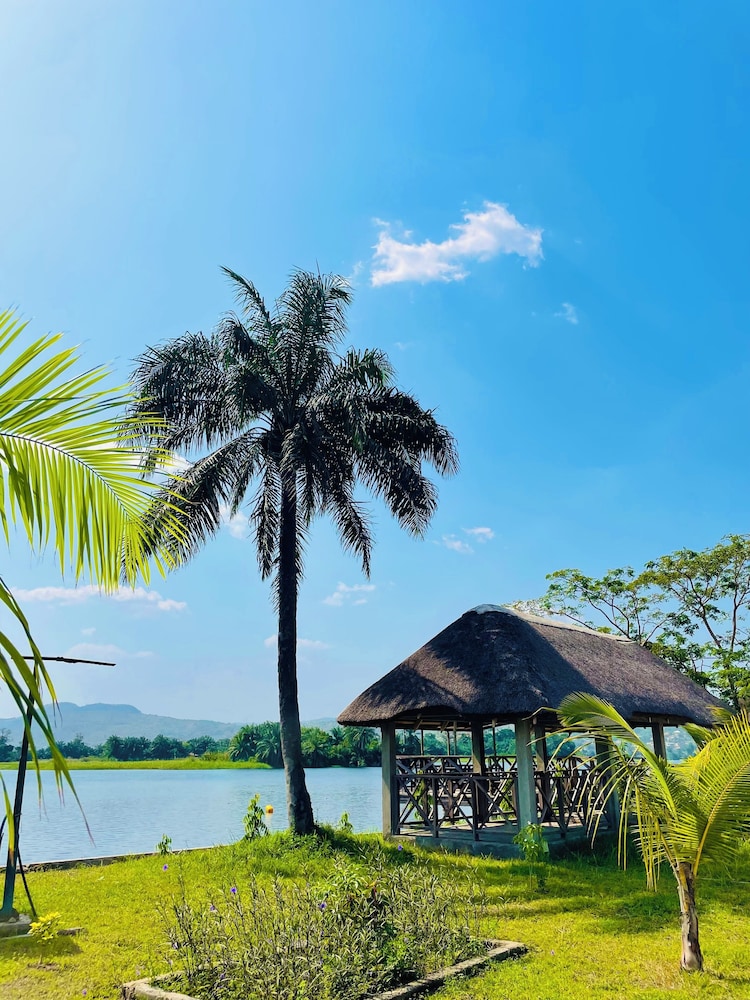 Platinum Blue Island Resort