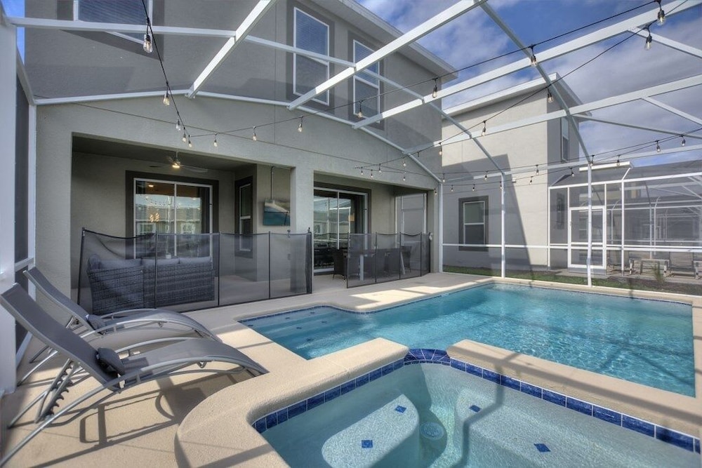Luxury 6 Bedroom Gated Resort Villa Clo Villa