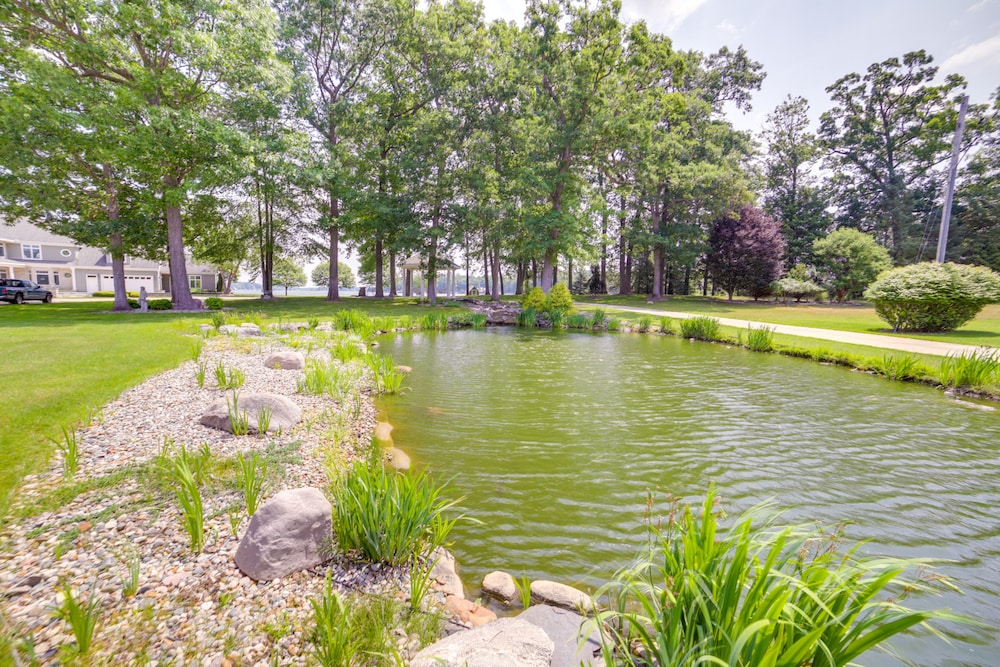 Waterfront Jackson Mansion: Patio, Grill, Dock! view 5