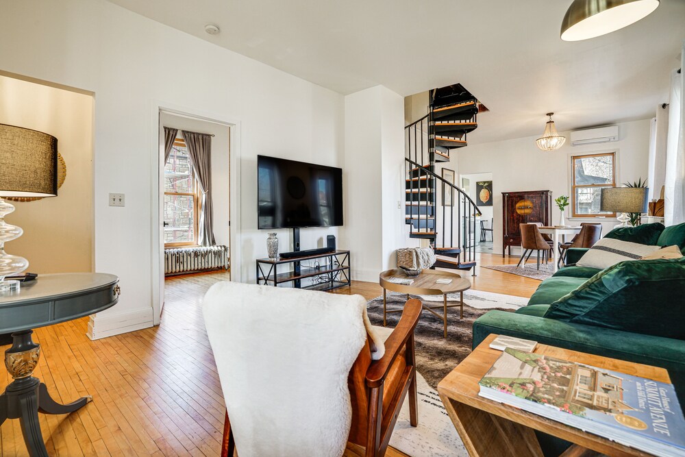 Saint Paul Vacation Rental Near Shopping & Dining!
