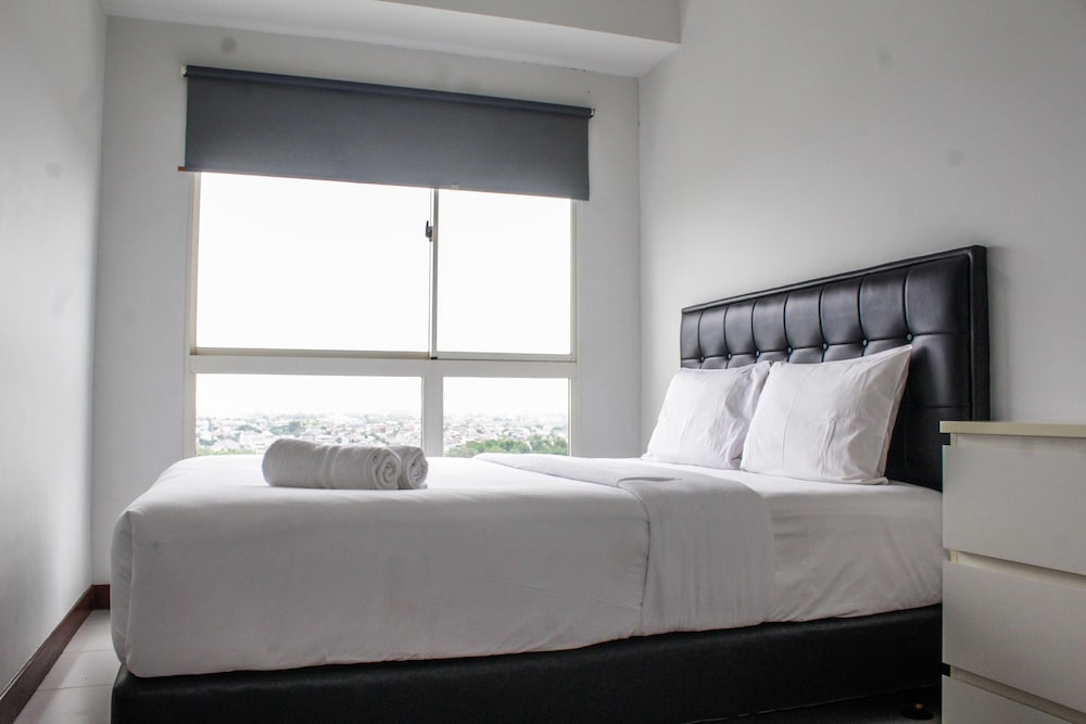 Minimalist and Comfy 1BR Apartment Scientia Residence view 5