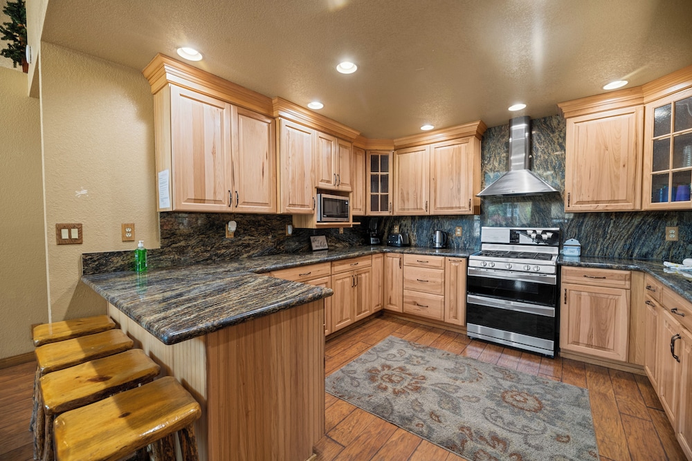 Moonridge Retreat